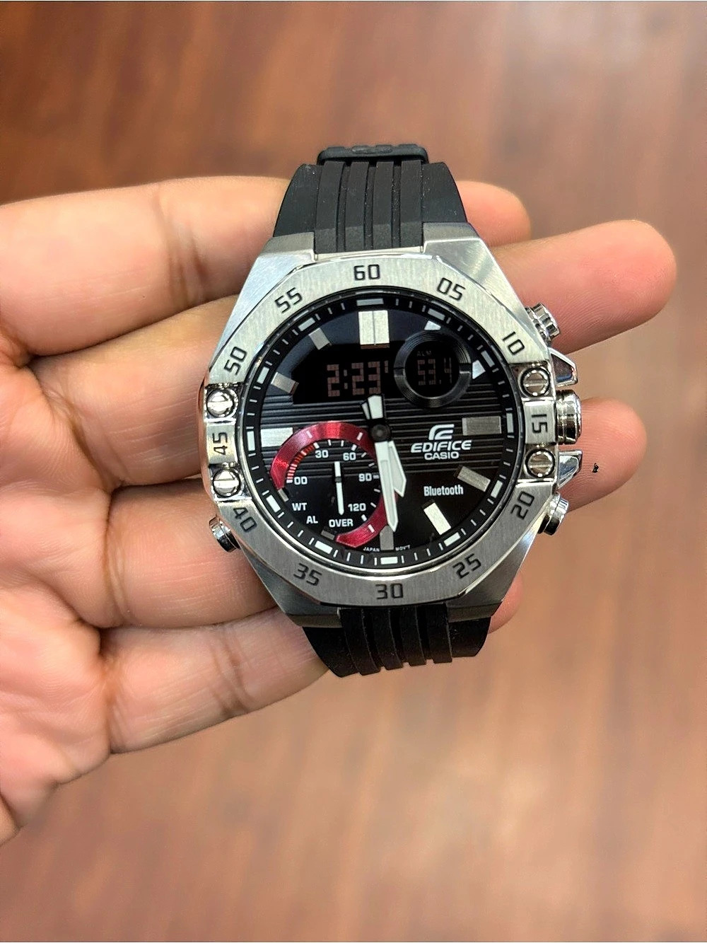 CASIO EDIFICE Men's Black Analog Digital Bluetooth 100M Watch